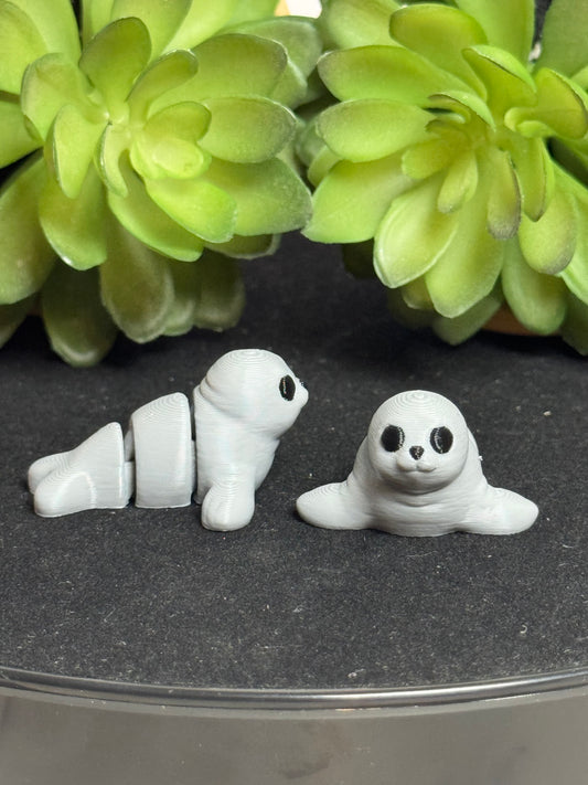 Seal (Grey) • Mini 3D Printed Articulated Animal • Flexi Animals